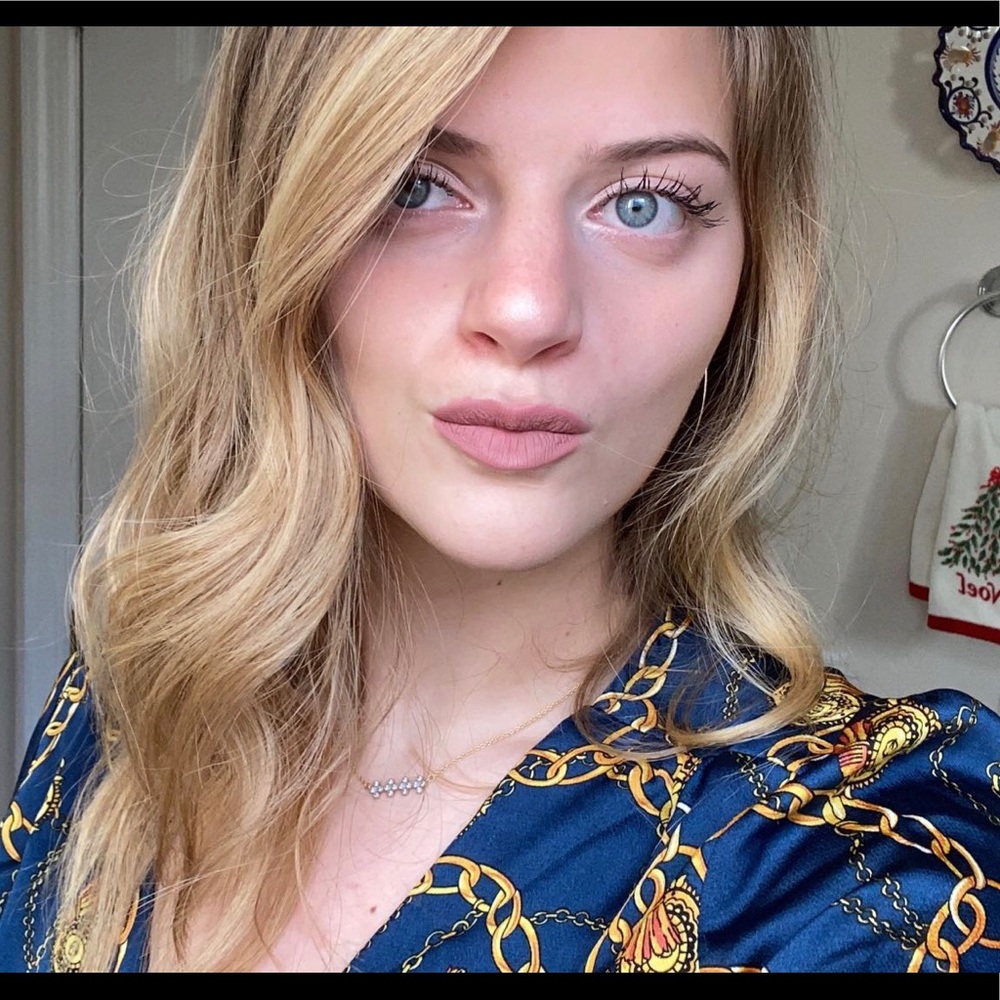 Meet your Posher, Julia